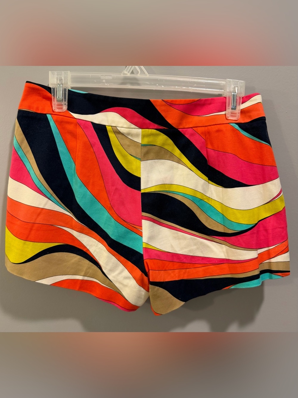 Trina Turk Colorful Abstract Pattern Shorts Size 2 - Picture 2 of 8